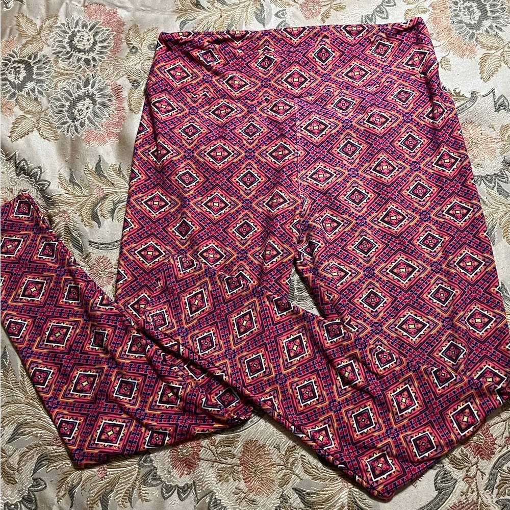 LulaRoe Tall & Curvy pants